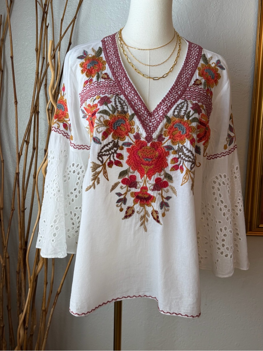 Johnny Was Embroidered V-Neck Bell Sleeve Top - White with Red Floral Sz Medium